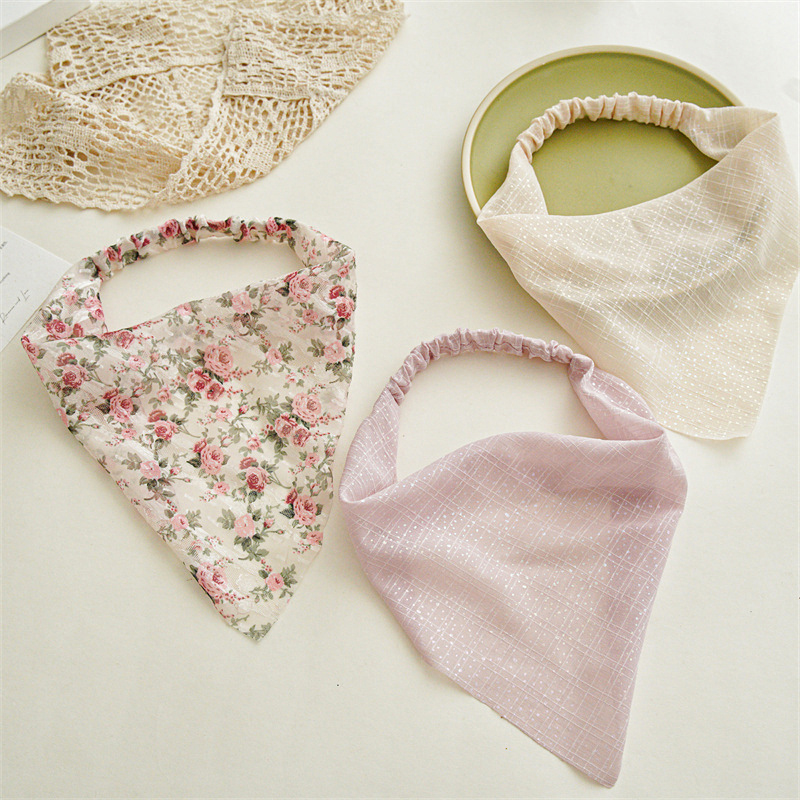 Vintage Fashion Boutique - Sweet Floral Headscarf Vintage Silk Fabric