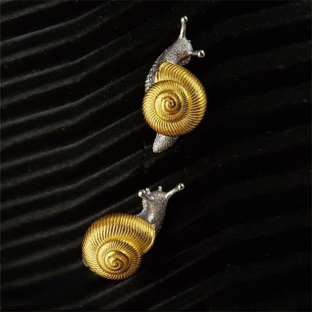 Vintage Snail Earrings Adornme - Vintage Fashion Enthusiasts ulasan dan harga